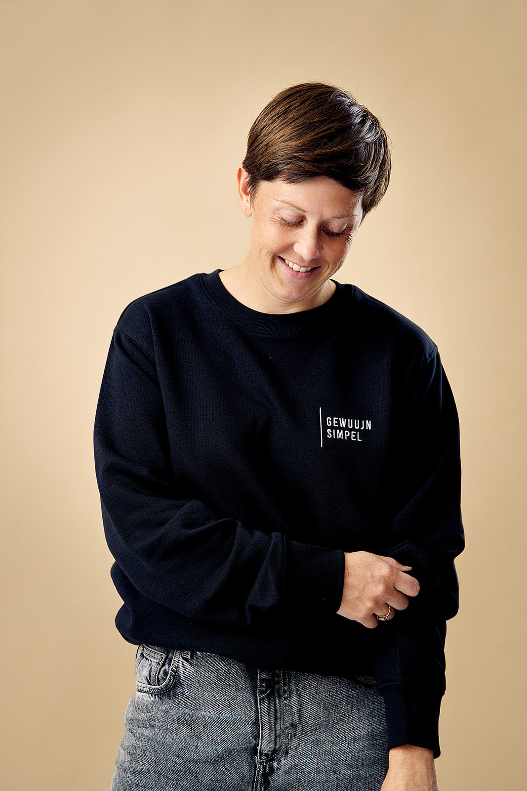 ZWARTE SWEATER GEWUUJN SIMPEL (PRE-ORDER)
