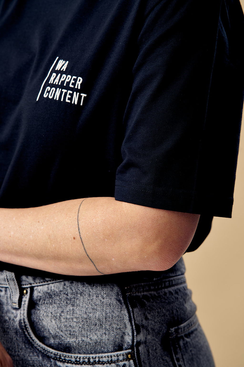 ZWARTE T-SHIRT WA RAPPER CONTENT (PRE-ORDER)