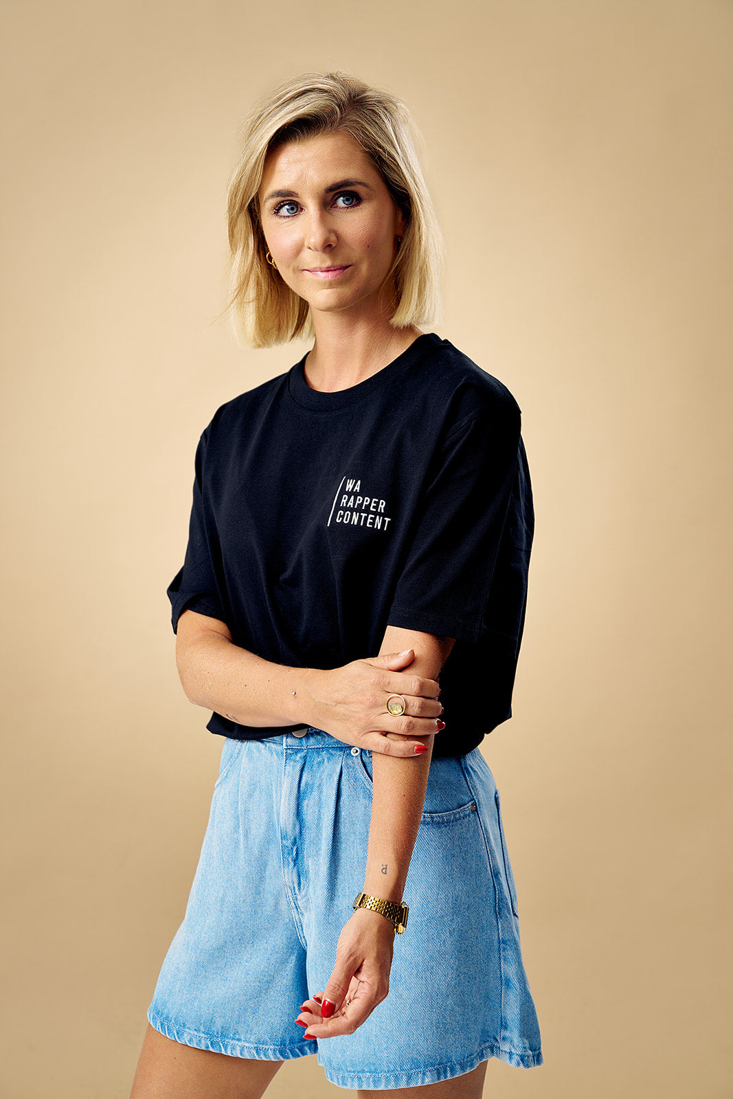 ZWARTE T-SHIRT WA RAPPER CONTENT (PRE-ORDER)